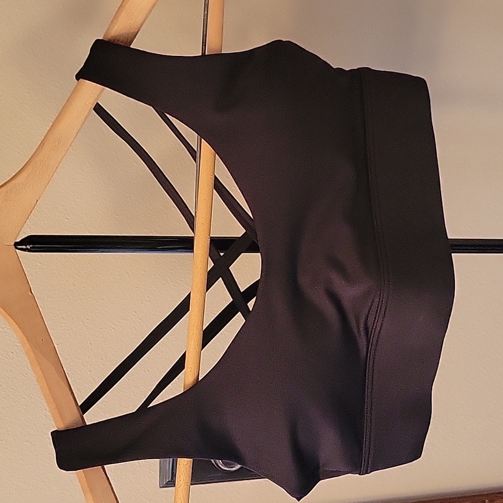 NWOT.  Zyia Active Sports Bra